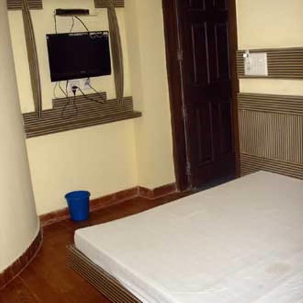 Hotel S B Inn New Delhi Rum bild