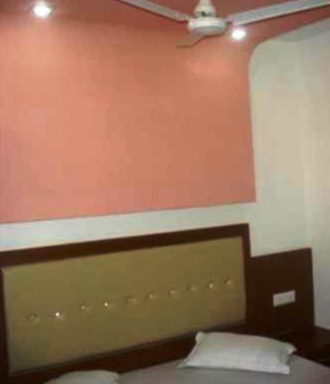 Hotel S B Inn New Delhi Rum bild